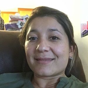 Meet your Posher, Claudia